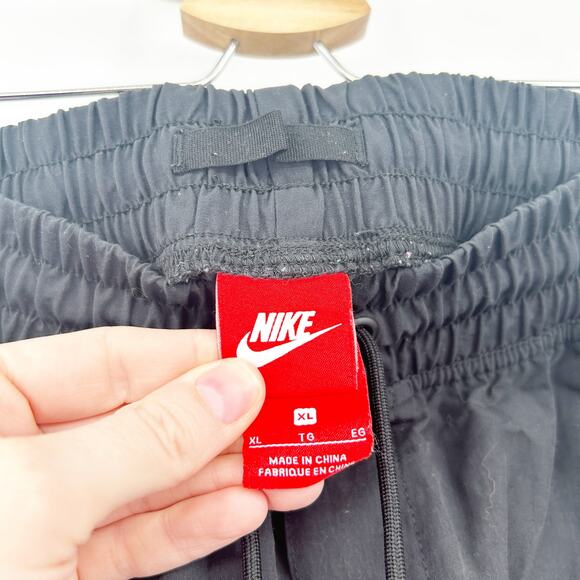 Nike Mens Athleisure NSW Franchise GX1 Woven Nylon Active Shorts Size XL Black‎ - Picture 5 of 8